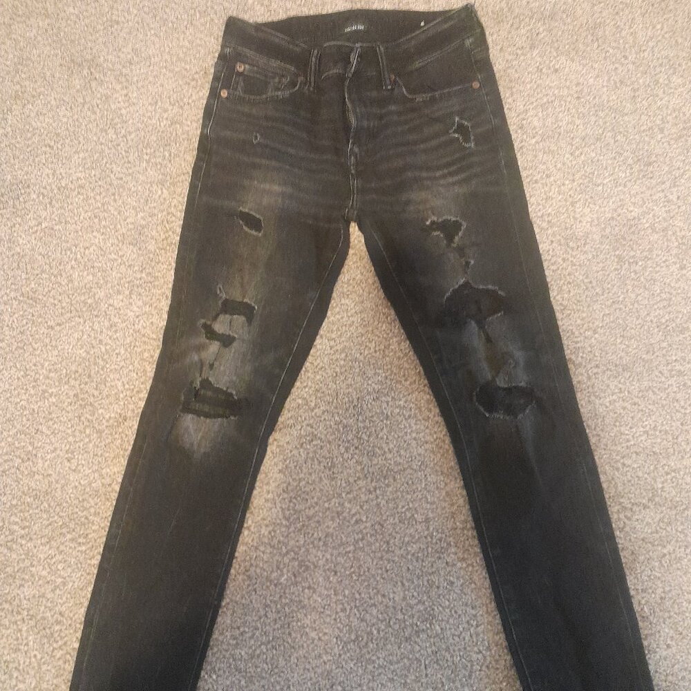 American Eagle Mens ripped skinny jeans